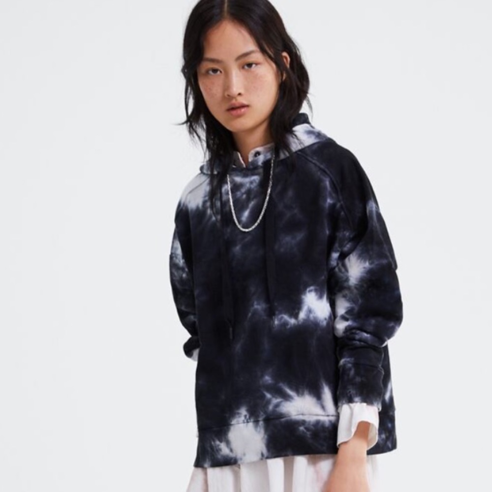Zara Sweatshirt